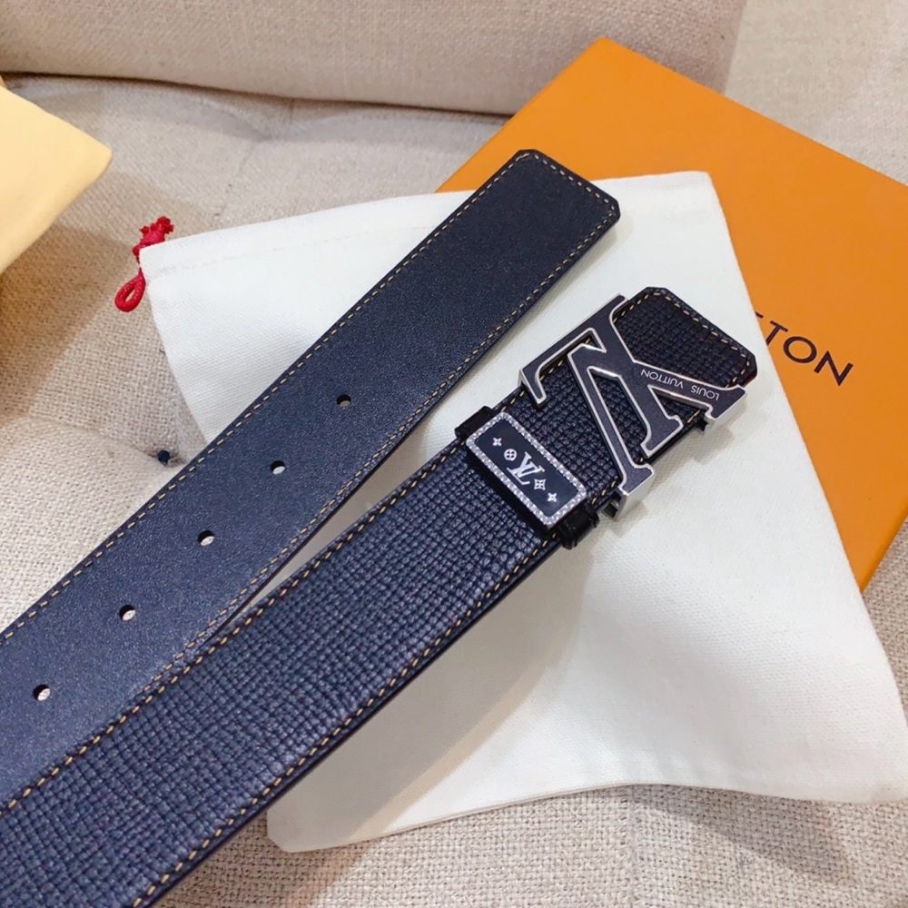 Authentic Luxury Louis Vuitton Leather Belt - Picture 8 of 14
